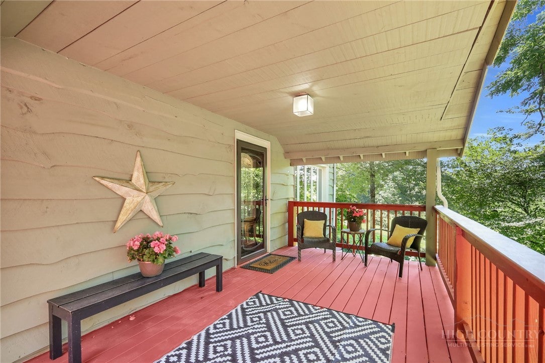 188 Holly Lane