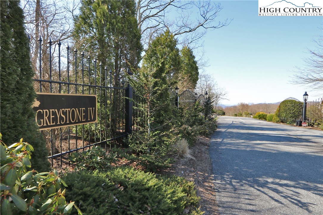 Boone, North Carolina 28607, United States, ,Land,Active,216889