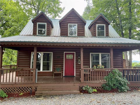 Photo of 61 Lucky Hill Road, Grassy Creek, NC 28631 (MLS # 263778)