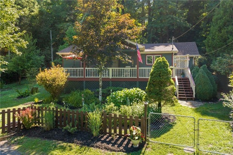 Photo of 260 Sunny Acres Overlook, Boone, NC 28607 (MLS # 263656)