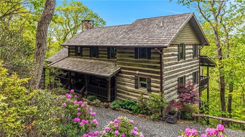 Photo of 893 Tomahawk Drive, Todd, NC 28684 (MLS # 261842)