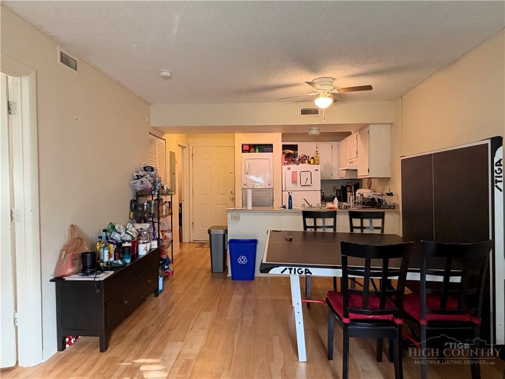 229 E King Street 32