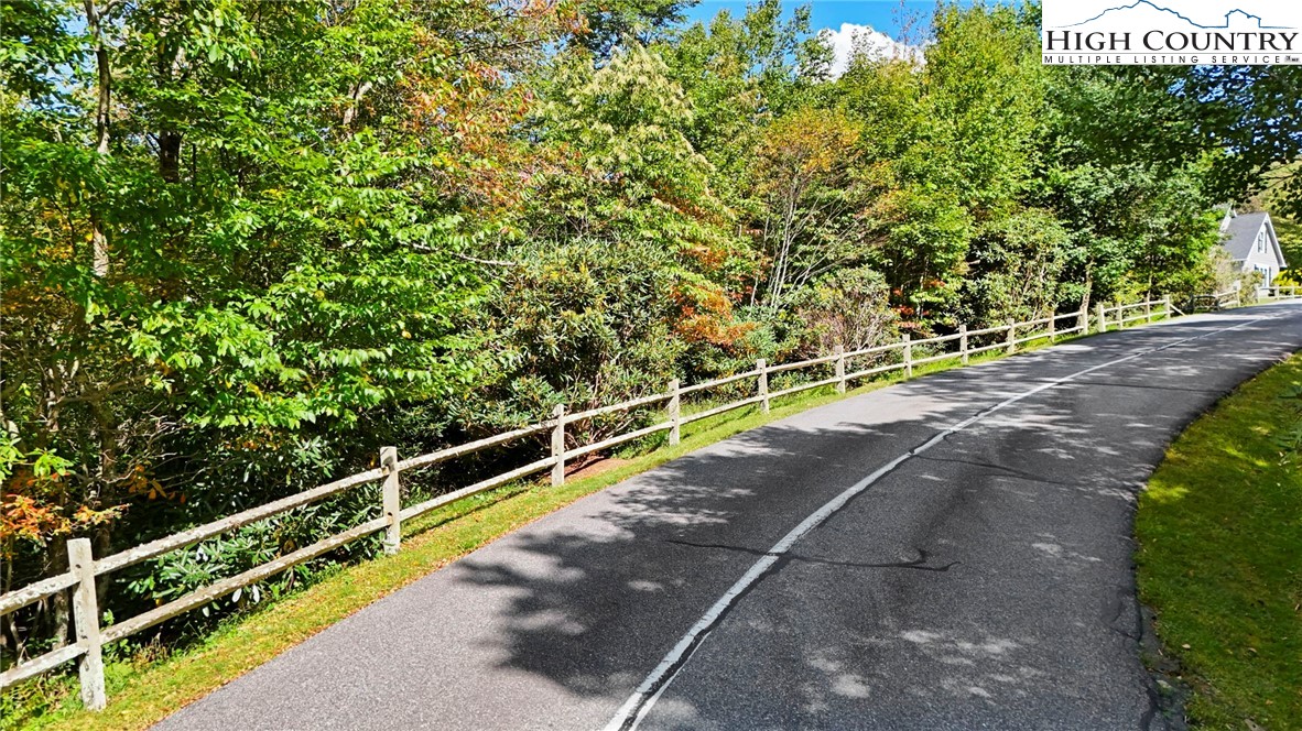 Boone, North Carolina 28607, United States, ,Land,Active,216897