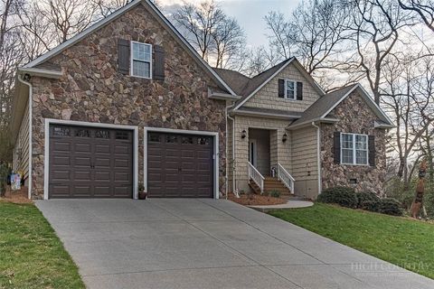 Photo of 24 Fawn Lane, Roaring Gap, NC 28668 (MLS # 262173)