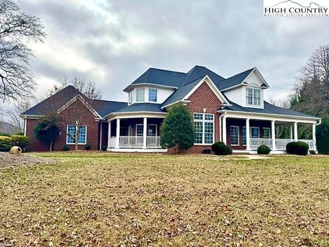 Photo of 1148 Town N Country Drive, Wilkesboro, NC 28697 (MLS # 259620)