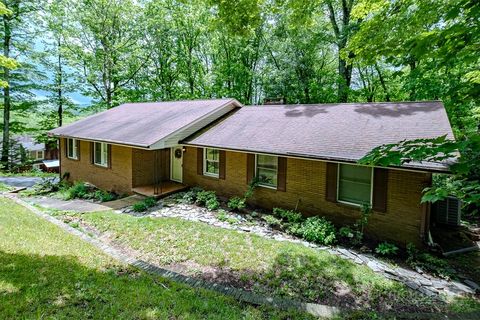 Photo of 357 Kalmia Lane, Boone, NC 28607 (MLS # 262273)