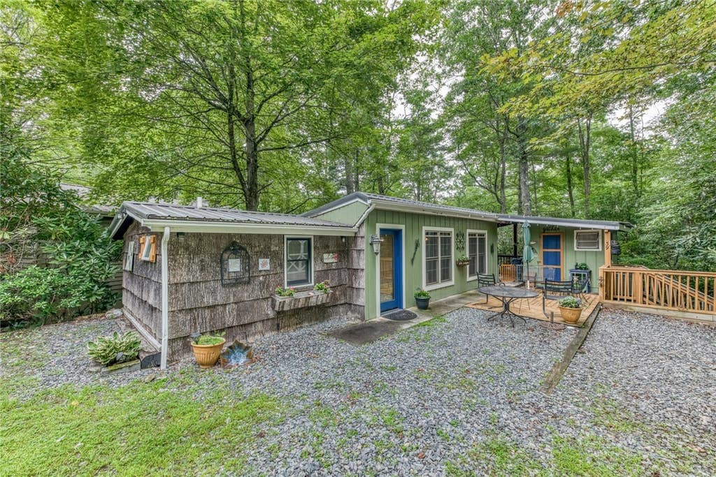 Photo of 39 Beech Lane, Newland, NC 28657 (MLS # 263785)