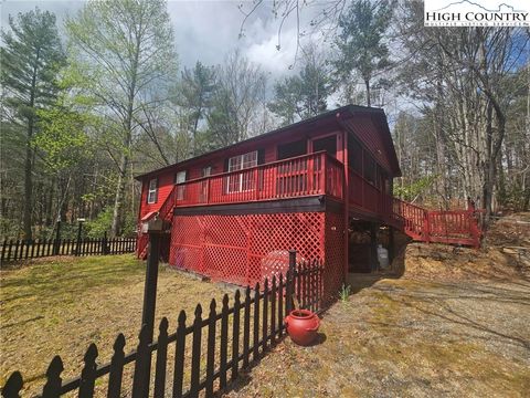 Photo of 582 Deer Crossing Lane, Lenoir, NC 28645 (MLS # 257913)