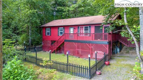 Photo of 582 Deer Crossing Lane, Ferguson, NC 28624 (MLS # 257913)
