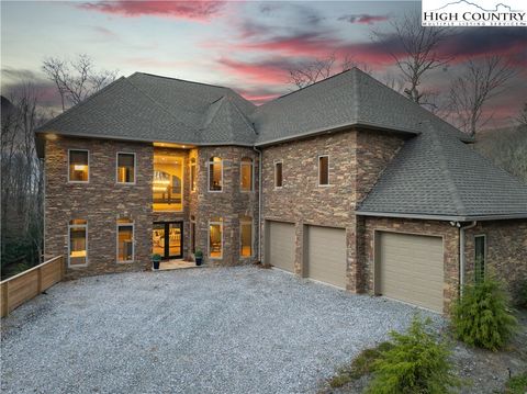 Photo of 216 Greenbriar Road, Beech Mountain, NC 28604 (MLS # 257899)