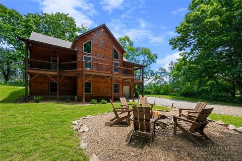 Photo of 407 Signature Ridge Road, Banner Elk, NC 28604 (MLS # 262542)