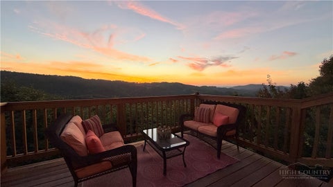 Photo of 102 Woodland Road, Beech Mountain, NC 28604 (MLS # 264355)