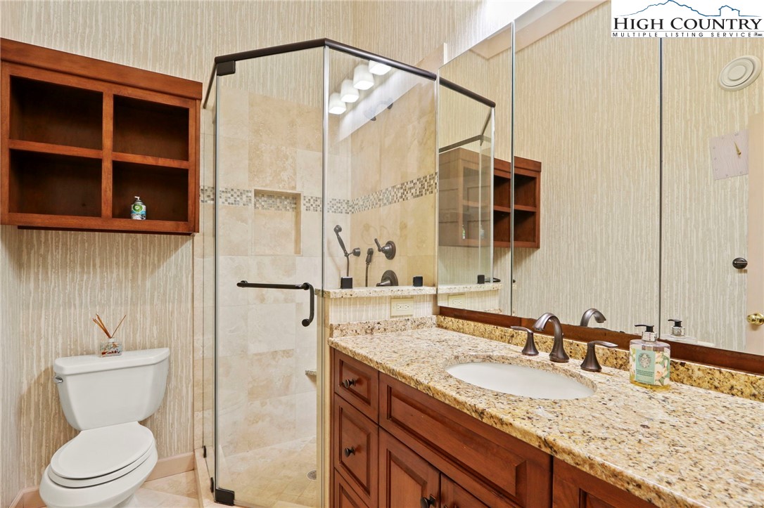 Blowing Rock, North Carolina 28605, United States, 4 Bedrooms Bedrooms, ,5 BathroomsBathrooms,Residential,Active,138763