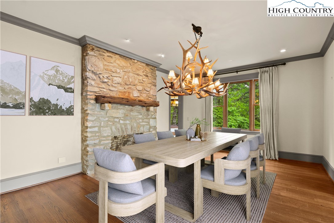 Blowing Rock, North Carolina 28605, United States, 4 Bedrooms Bedrooms, ,5 BathroomsBathrooms,Residential,Active,138763