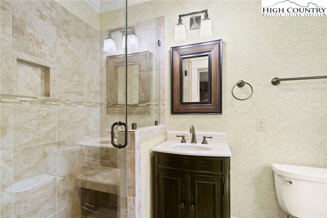 Blowing Rock, North Carolina 28605, United States, 4 Bedrooms Bedrooms, ,5 BathroomsBathrooms,Residential,Active,138763