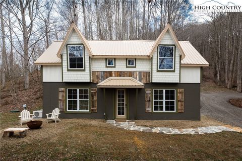 Photo of 6482 Old US 421 Highway, Zionville, NC 28698 (MLS # 241909)