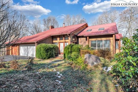 Photo of 358 Devonwood Drive, Boone, NC 28607 (MLS # 257676)