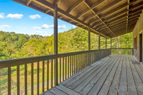 Photo of 913 Horseshoe Trail, Lansing, NC 28643 (MLS # 264580)