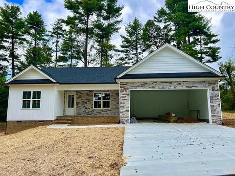 Photo of 82 Iris Drive, Roaring Gap, NC 28668 (MLS # 258308)