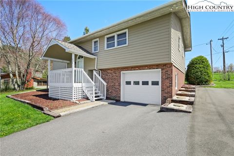 Photo of 210 Paul Critcher Drive, Boone, NC 28607 (MLS # 254684)