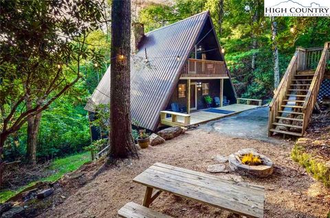 Homes For Sale - 179 Rhododendron Drive<br/> Beech Mountain, NC 28604