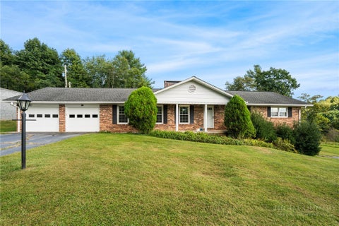 Photo of 212 Whispering Pines Road, Boone, NC 28607 (MLS # 264382)