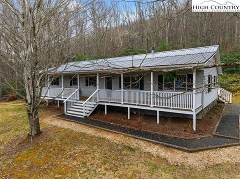 Photo of 146 Grandpas Farm Road, Fleetwood, NC 28626 (MLS # 260810)