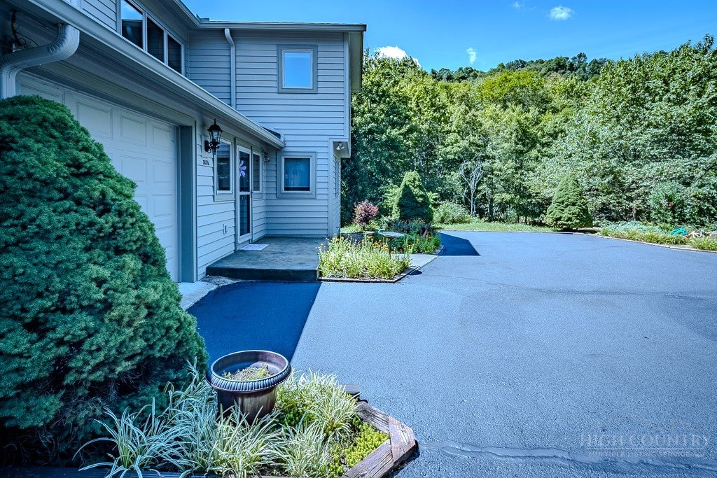 317 Silver Springs Drive A