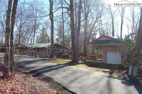Photo of 72 Robin Circle, Newland, NC 28657 (MLS # 259327)