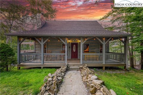 Photo of 207 Lake Road, Beech Mountain, NC 28604 (MLS # 257754)