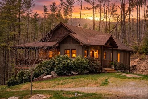 Photo of 123 River Spring, Sugar Grove, NC 28679 (MLS # 261250)