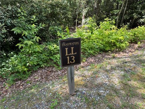 Photo of Lot 13 Woodlake Loop, Elk Park, NC 28622 (MLS # 263065)