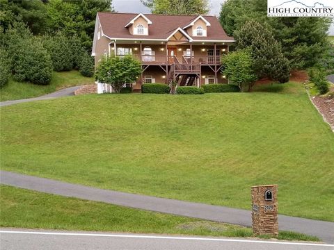 Single Family Residence in Boone NC 2179 Sorrento Drive.jpg