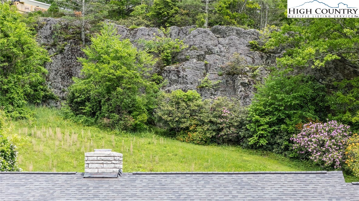 Newland, North Carolina 28657, United States, 2 Bedrooms Bedrooms, ,2 BathroomsBathrooms,Residential,Active,143878