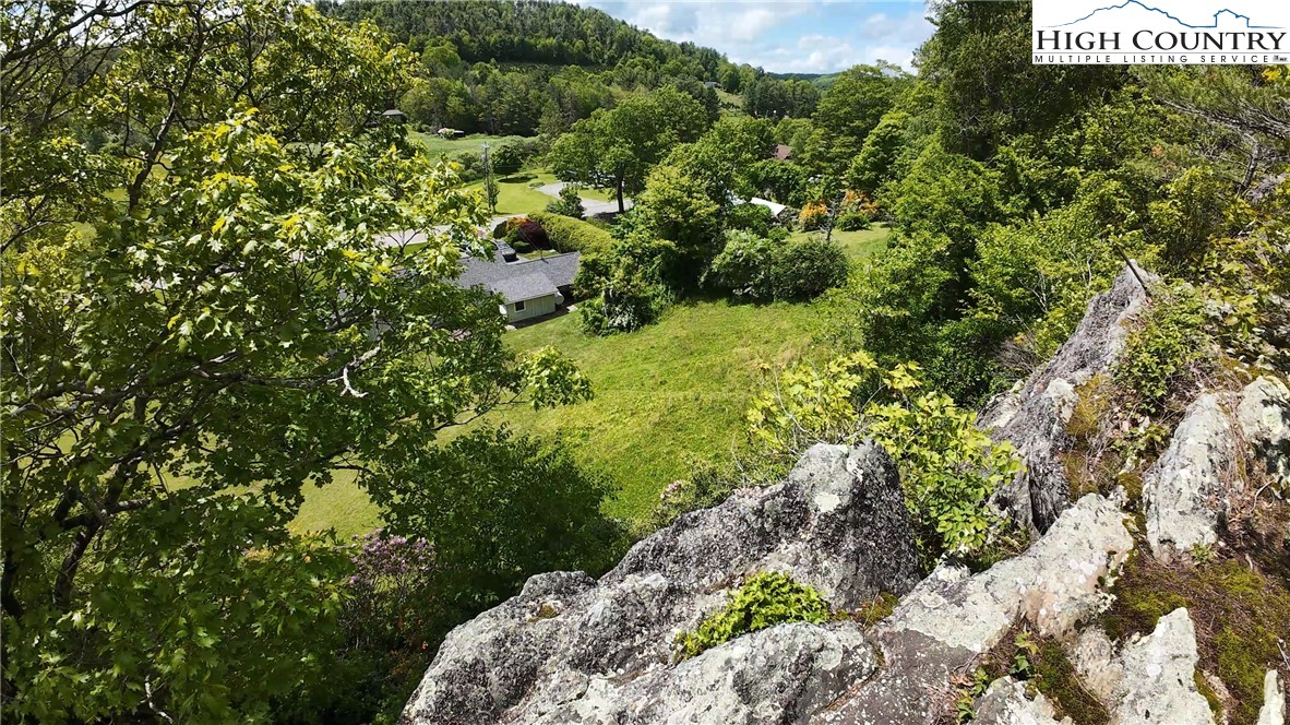 Newland, North Carolina 28657, United States, 2 Bedrooms Bedrooms, ,2 BathroomsBathrooms,Residential,Active,143878