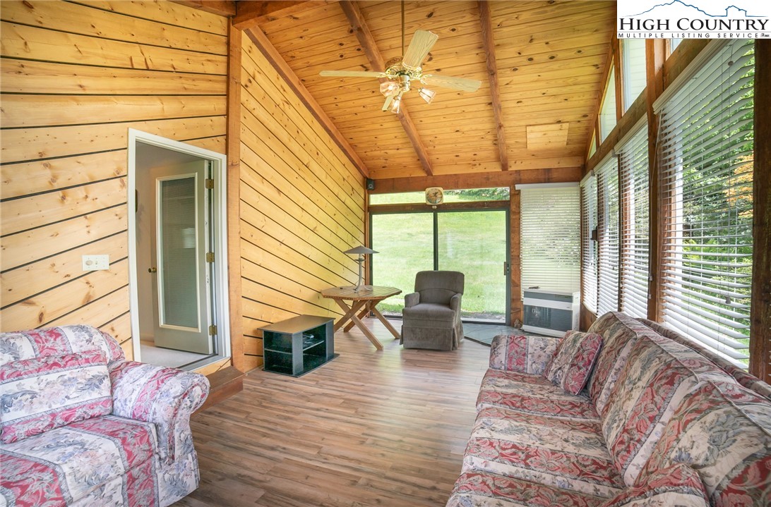 Newland, North Carolina 28657, United States, 2 Bedrooms Bedrooms, ,2 BathroomsBathrooms,Residential,Active,143878