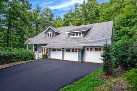Photo of 262 High Ridge Lane, Blowing Rock, NC 28605 (MLS # 263439)