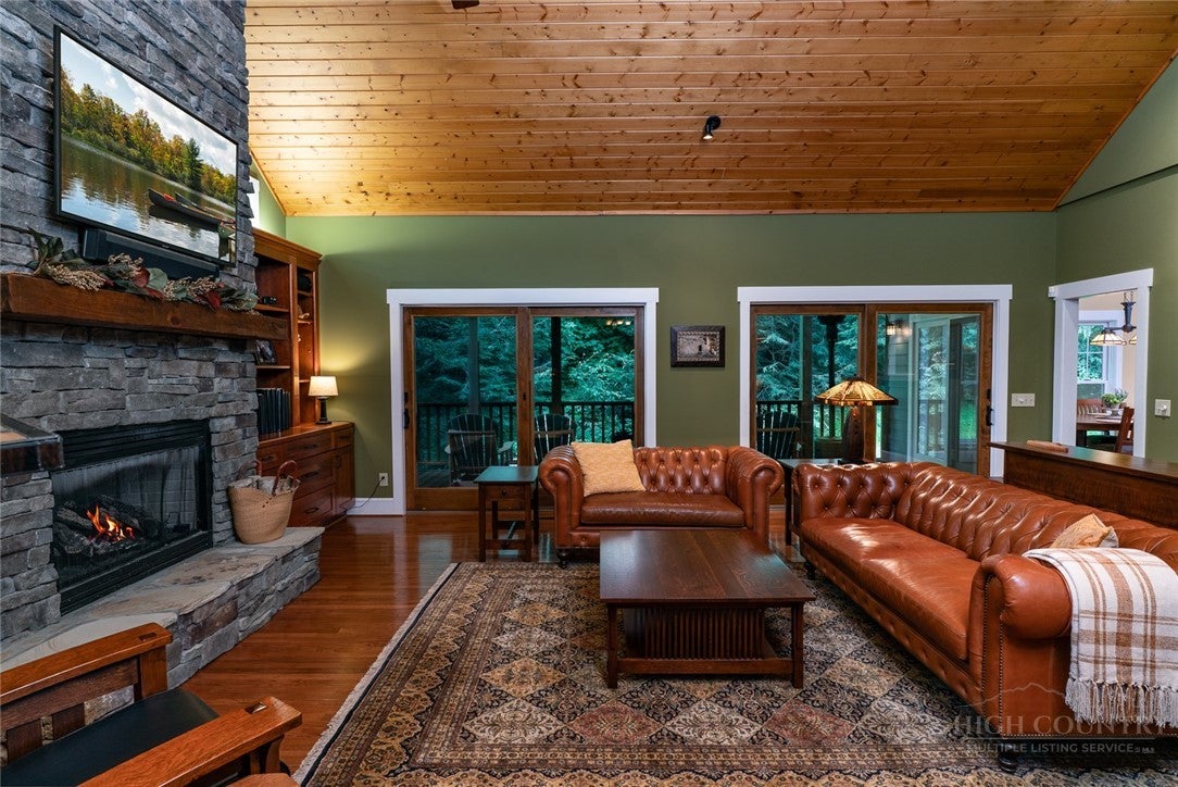 262 High Ridge Lane