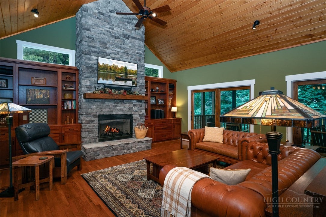 262 High Ridge Lane
