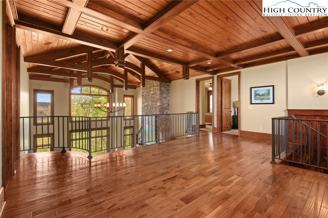 Blowing Rock, North Carolina 28605, United States, 6 Bedrooms Bedrooms, ,7 BathroomsBathrooms,Residential,Active,130915