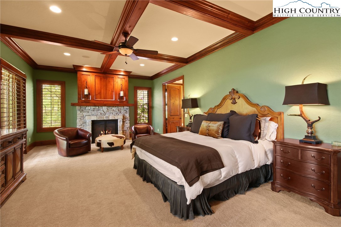 Blowing Rock, North Carolina 28605, United States, 6 Bedrooms Bedrooms, ,7 BathroomsBathrooms,Residential,Active,130915