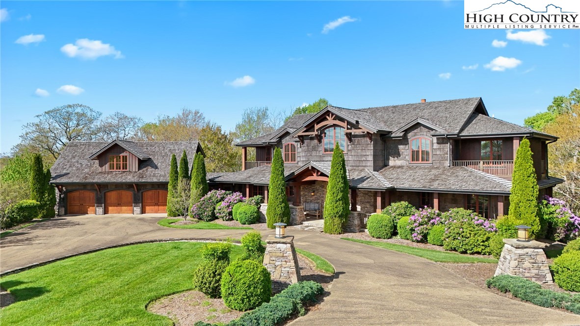 Blowing Rock, North Carolina 28605, United States, 6 Bedrooms Bedrooms, ,7 BathroomsBathrooms,Residential,Active,130915