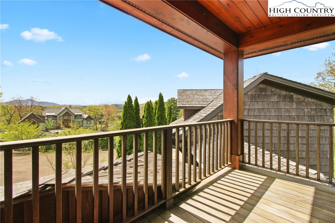 Blowing Rock, North Carolina 28605, United States, 6 Bedrooms Bedrooms, ,7 BathroomsBathrooms,Residential,Active,130915