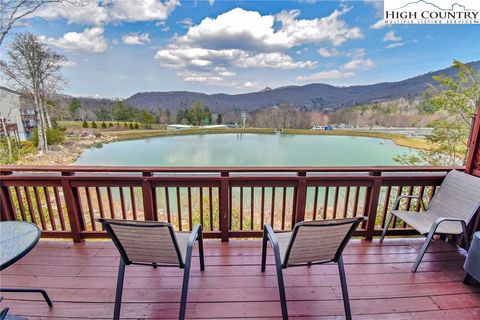 Photo of 1040 Sugar Mountain Drive #D21, Sugar Mountain, NC 28604 (MLS # 254525)