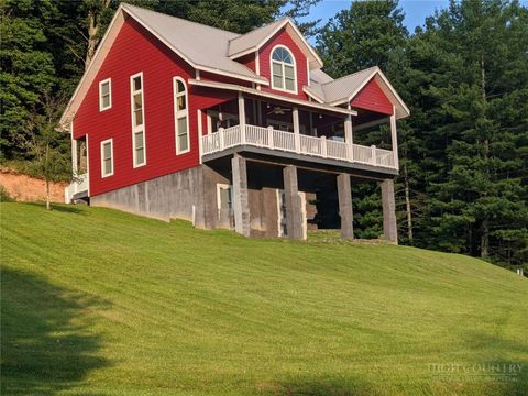 Photo of 294 Wildcat Ridge Road, Deep Gap, NC 28618 (MLS # 263108)