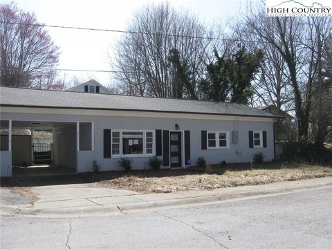 Photo of 221 N Street, North Wilkesboro, NC 28659 (MLS # 256923)