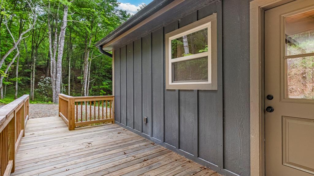 324 Golden Eagle Drive, MURPHY, North Carolina image 4