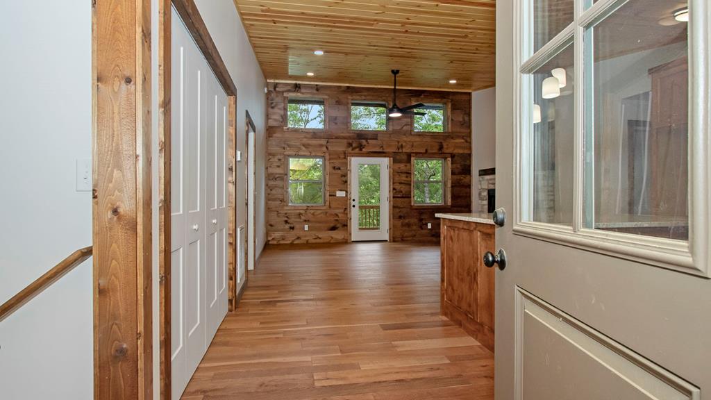 324 Golden Eagle Drive, MURPHY, North Carolina image 5