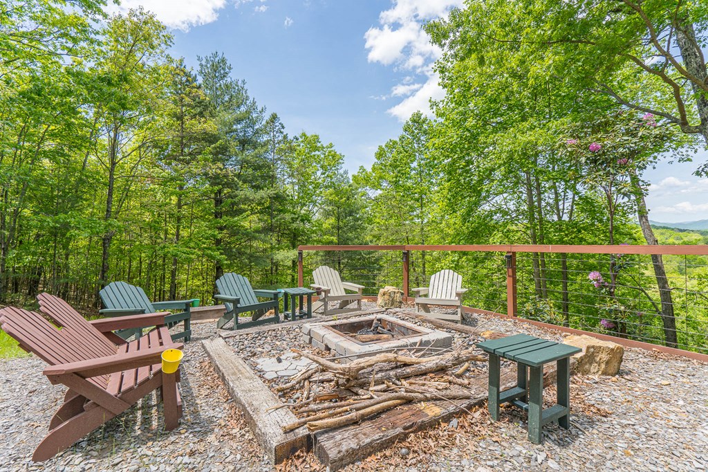 215 Warren Drive, MURPHY, North Carolina image 37
