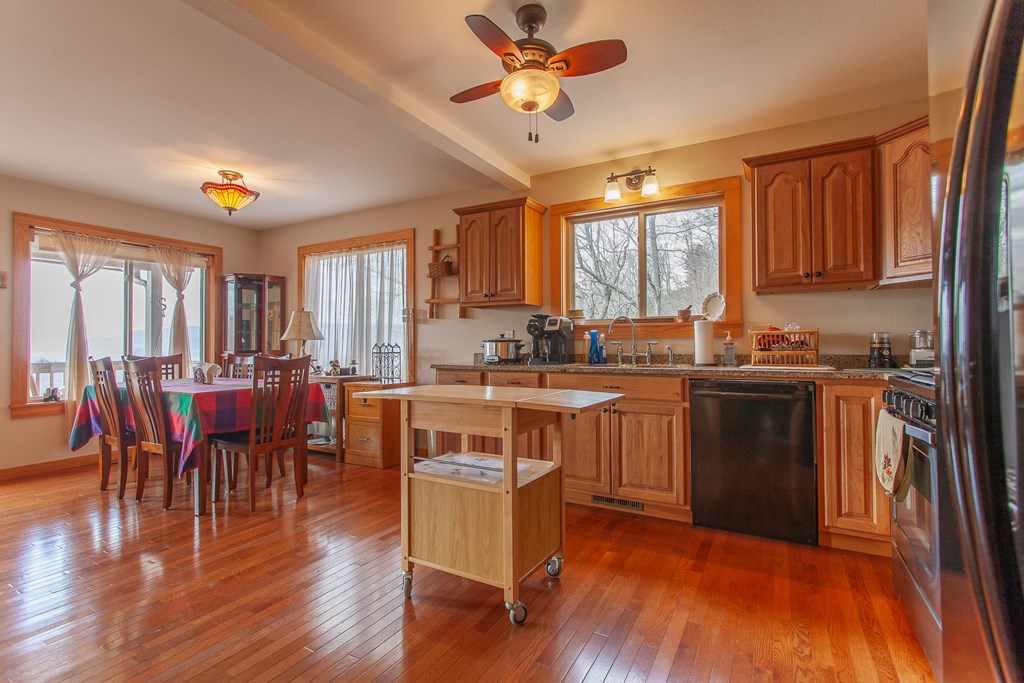 240 Hazelnut Road, BRYSON CITY, North Carolina image 12